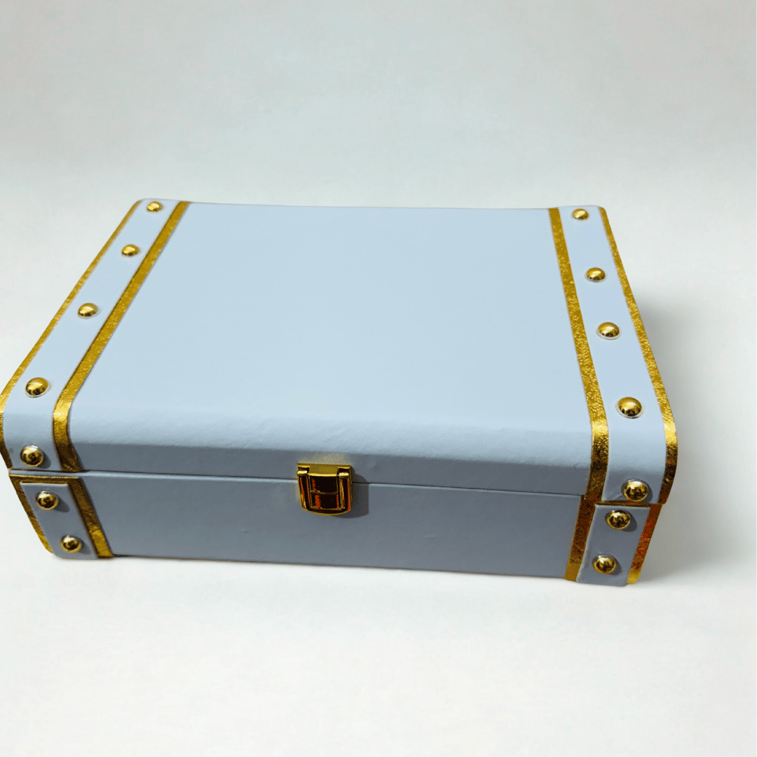 Luxury Truck Box Gift Hamper β Healthy Gourmet Treats (Customizable)